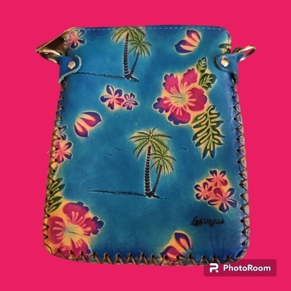 3/$30 Tropical Palm Tree Hibiscus Las Vegas Leather Crossbody Passport Mini Bag - Picture 1 of 6